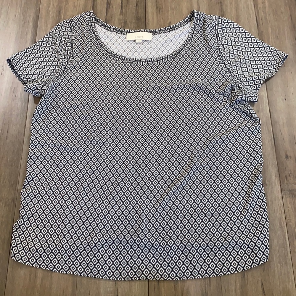 5 for $25 Loft t shirt black white design print‎